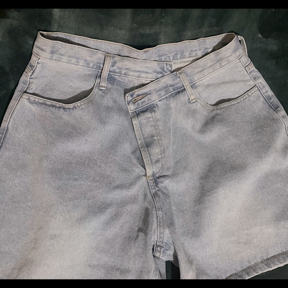 High waisted asymmetrical front Bermuda shorts